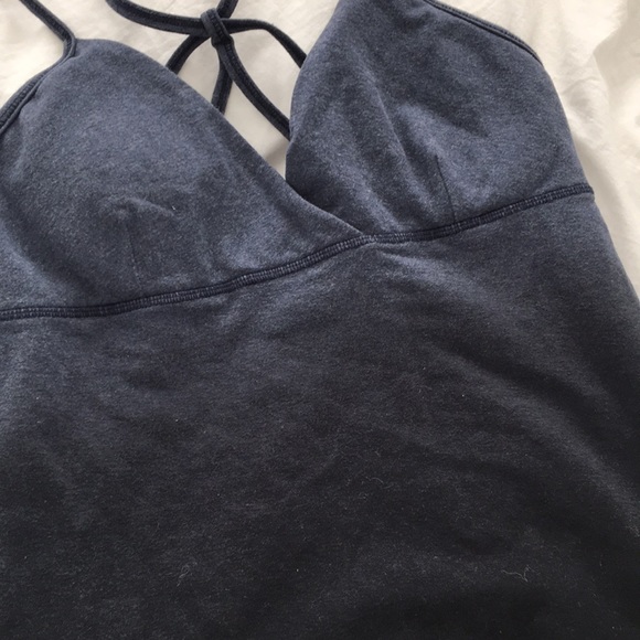 Lululemon Satya tank size 6 - Picture 4 of 6